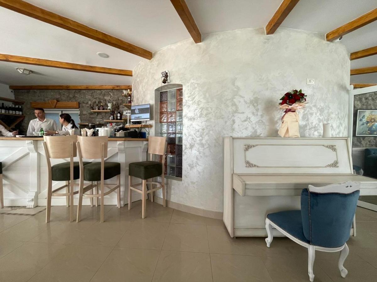 Garni Hotel Oblacinsko Jezero Oblacina Extérieur photo